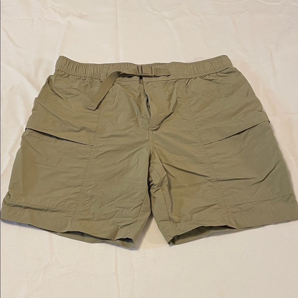 Eddie Bauer Men's Khaki Cargo Shorts